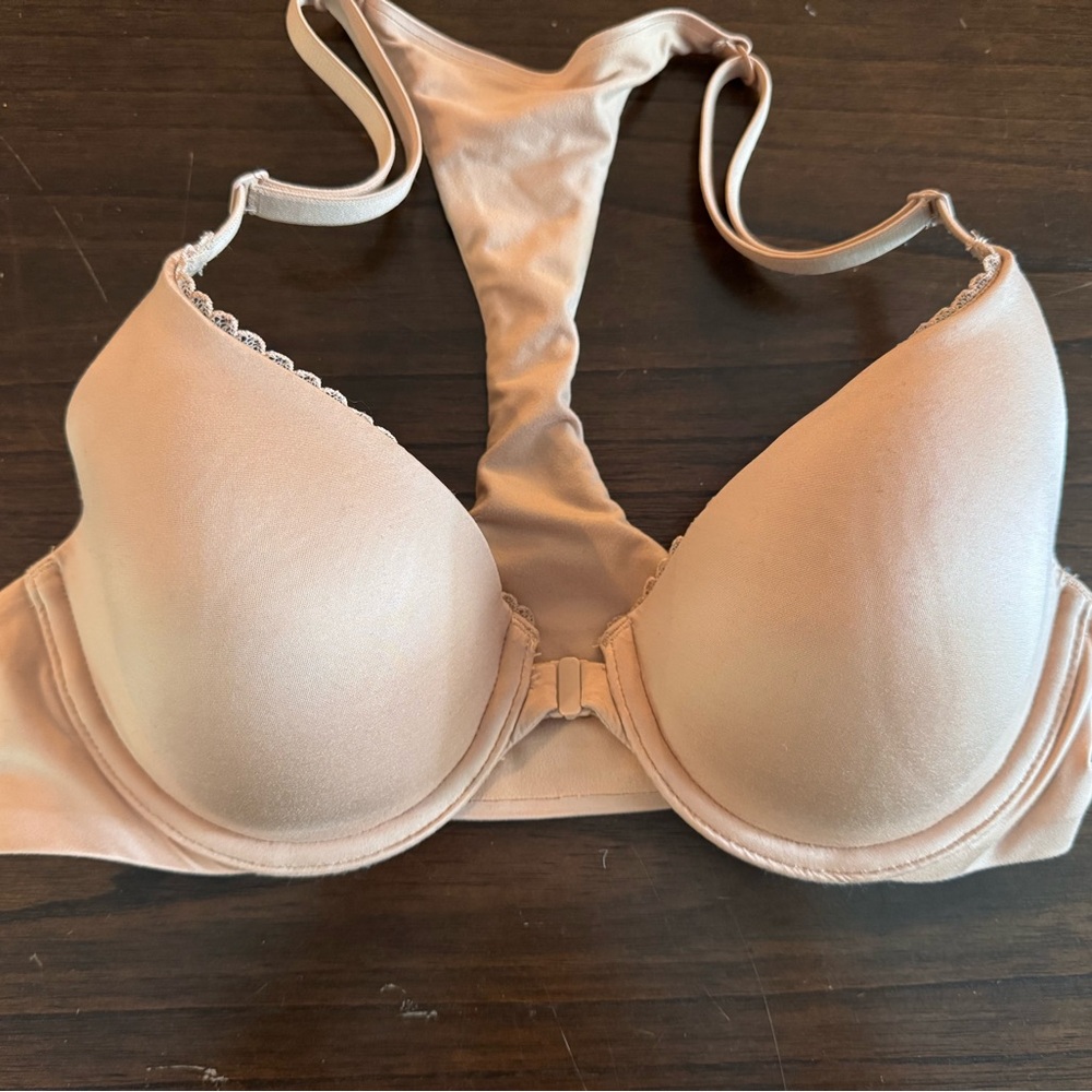 Victoria's Secret Body By Victoria Perfect Coverage Racerback bra in nude